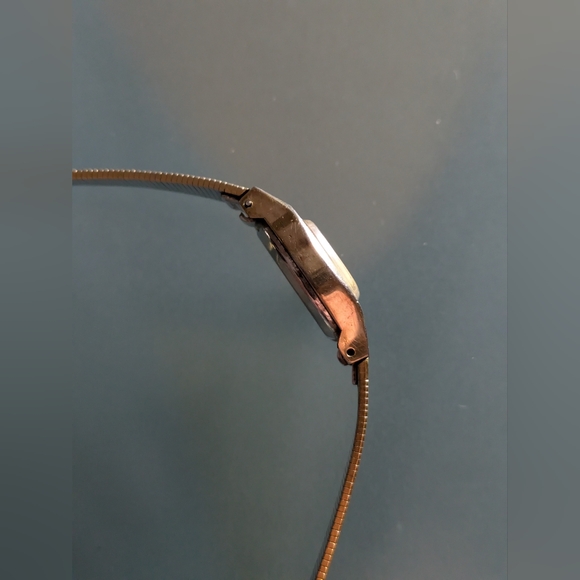 Vintage Pulsar V232-5540 Gold Tone Women’s Watch 5,75" New Battery - Picture 8 of 10